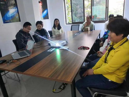 相逢同學習，合作共成長——南昌市家庭教育服務項目十月持續深化進行